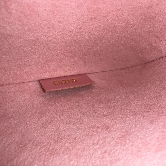 Louis Vuitton City Pochette Pouch *RARE* - Picture 5 of 8